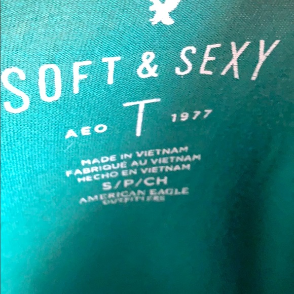 AE Long sleeve v-neck top - Picture 4 of 4